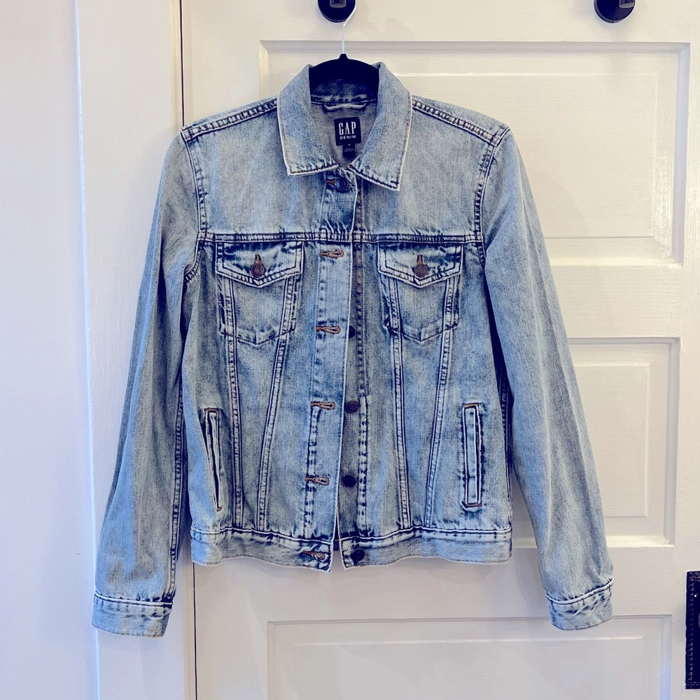 NWT Gap women’s denim jacket